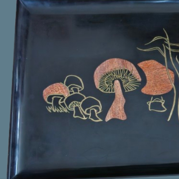 Couroc Monterey California Black Lacquer Gold and Wood Inlay Mushroom Tray - Picture 2 of 5